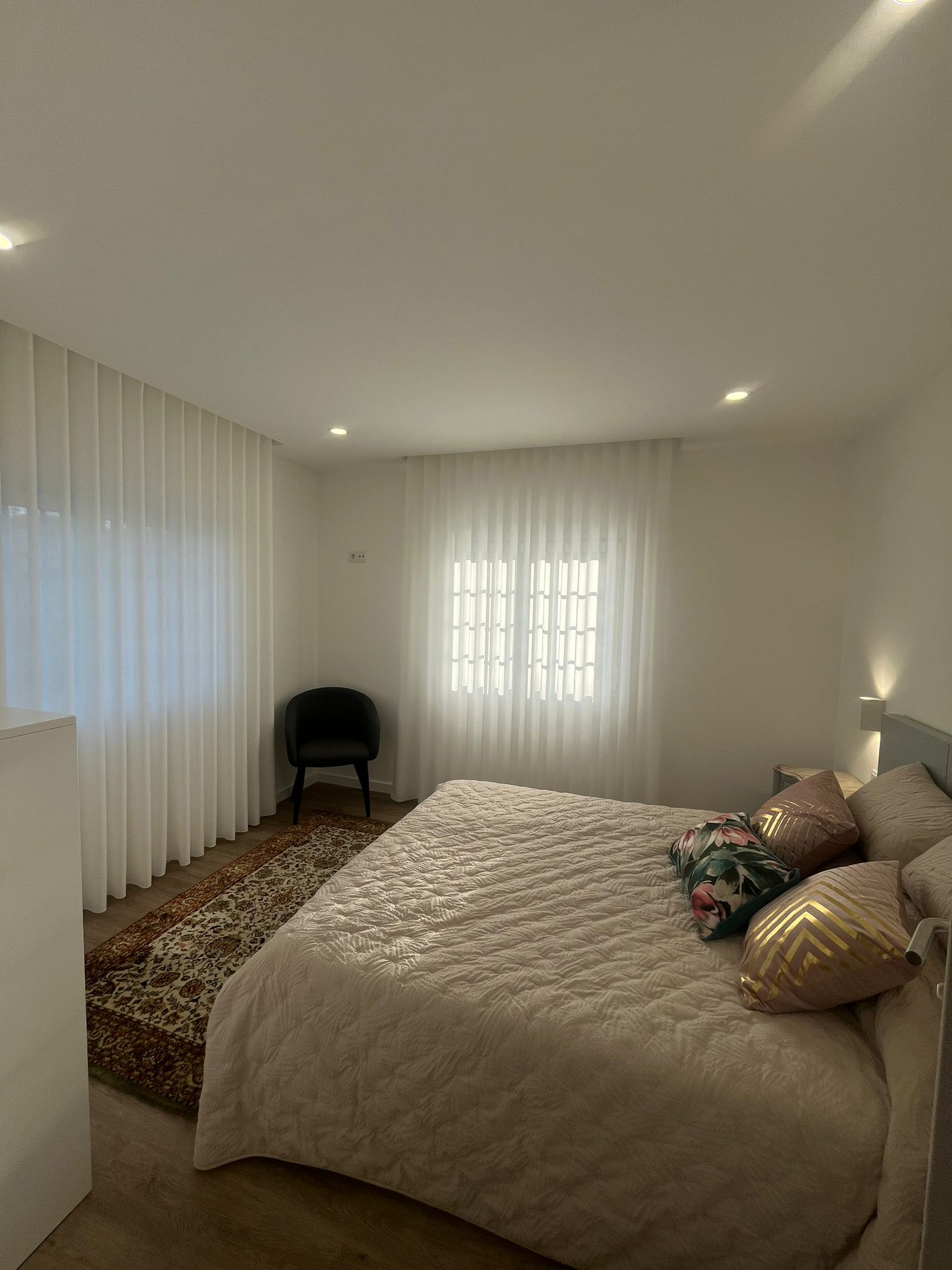quarto cinzento